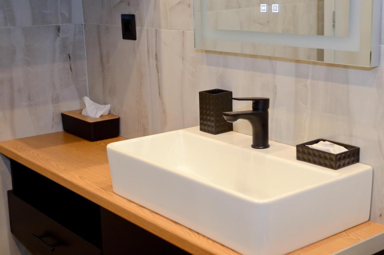 Roloi Suites Nafpaktos エクステリア 写真