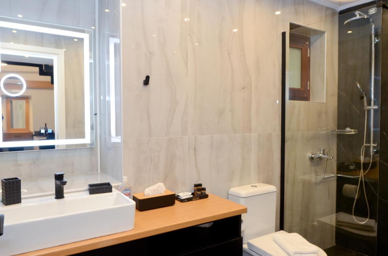 Roloi Suites Nafpaktos エクステリア 写真