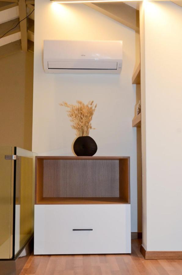 Roloi Suites Nafpaktos エクステリア 写真