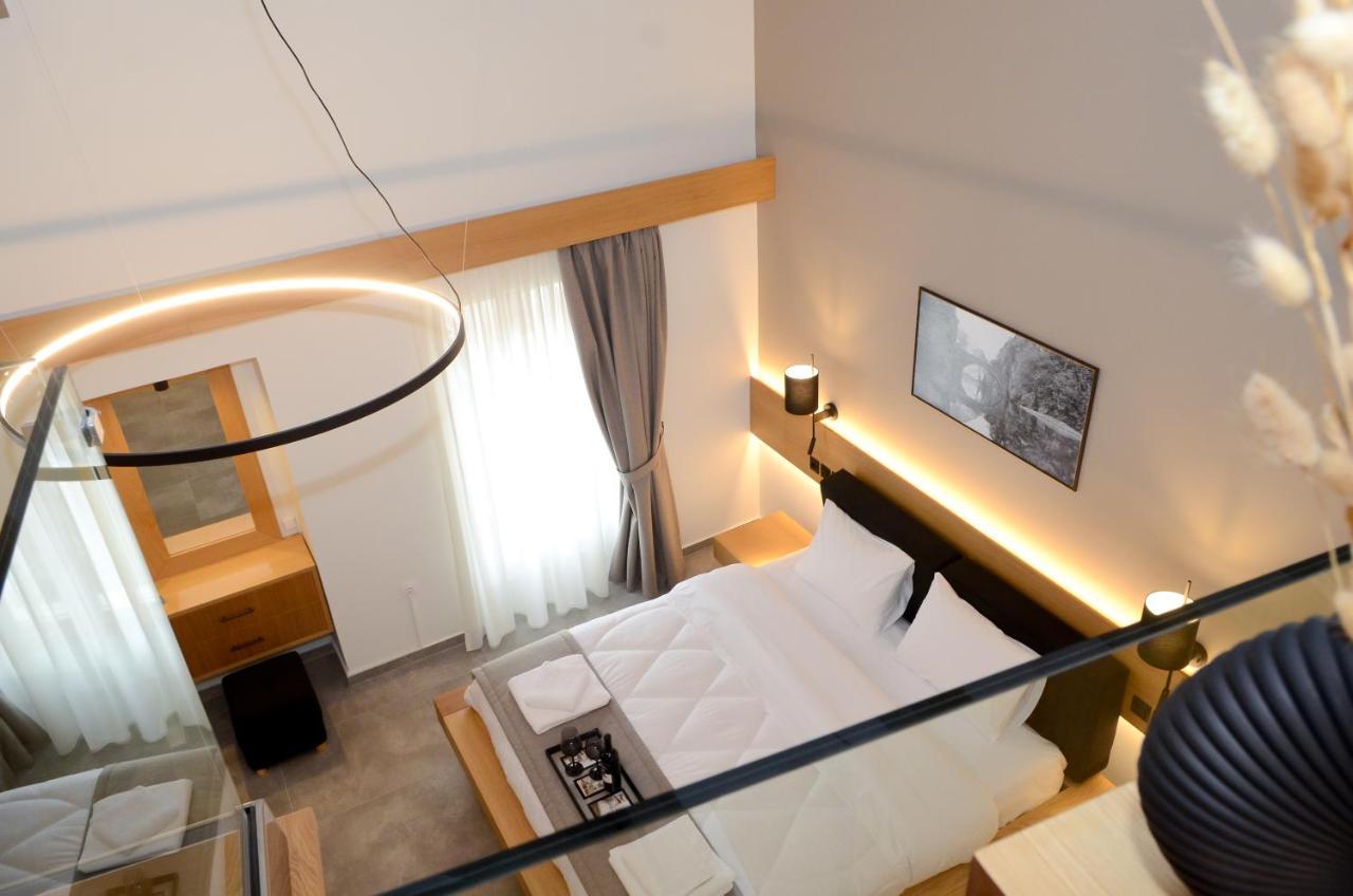 Roloi Suites Nafpaktos エクステリア 写真