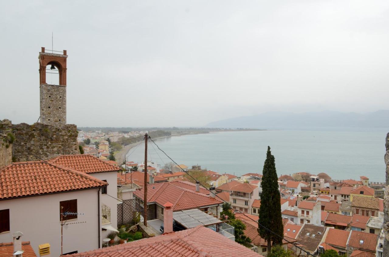 Roloi Suites Nafpaktos エクステリア 写真
